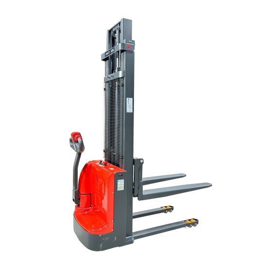 Full Powered drive Electric pallet Stacker 1500 kg (3300 lbs) Lift 138"